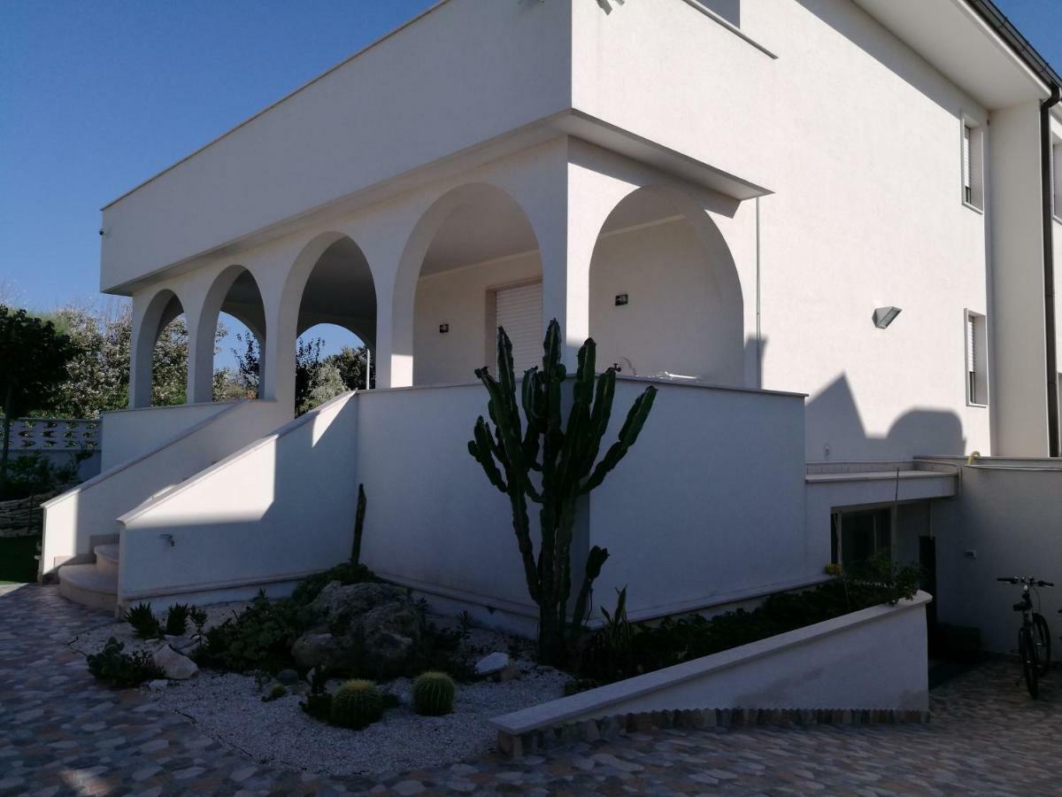 Villa Buenavista Торре-Санта-Сабина Экстерьер фото